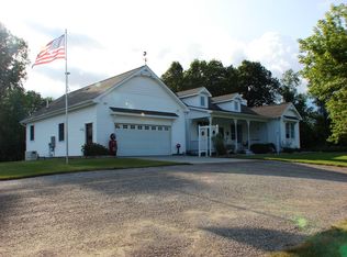 2865 N Croswell Rd, Ithaca, MI 48847