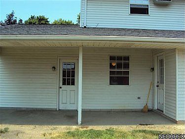 3rd image of 1721 Urban Cir
