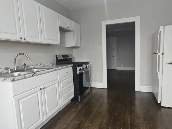 5006 W 16th St #2N, Cicero, IL 60804