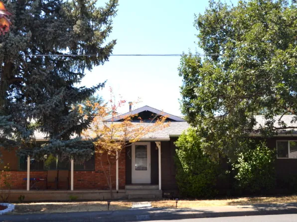 800 NE Beacon Dr, Grants Pass, OR 97526