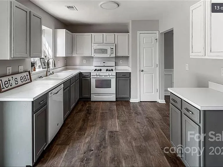 4613 Maple Crest Pl — Photo 16