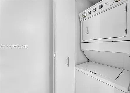 5th image of 485 Brickell Ave APT 2505