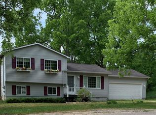 2391 E Kasben Rd, Cedar, MI 49621