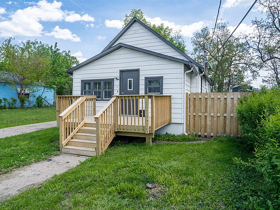 3rd image of 1431 E 19th St