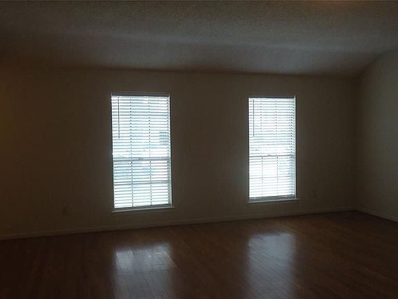 5th image of 10410 Tablerock Dr