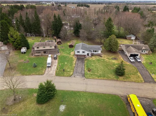 27 Sunset Dr, Woolwich, ON N0B 2V0