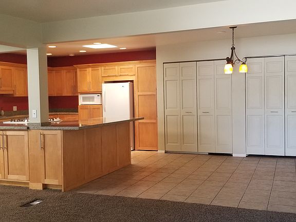 Beautiful Kitchen & Dining