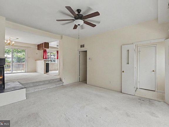 3rd image of 5305 Anchor Ct