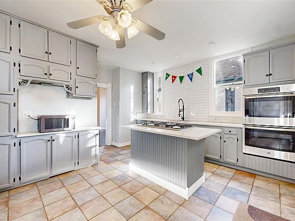 4th image of 3331 N Humboldt Street