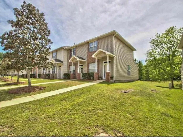3400 Old Bainbridge Rd — Photo 1