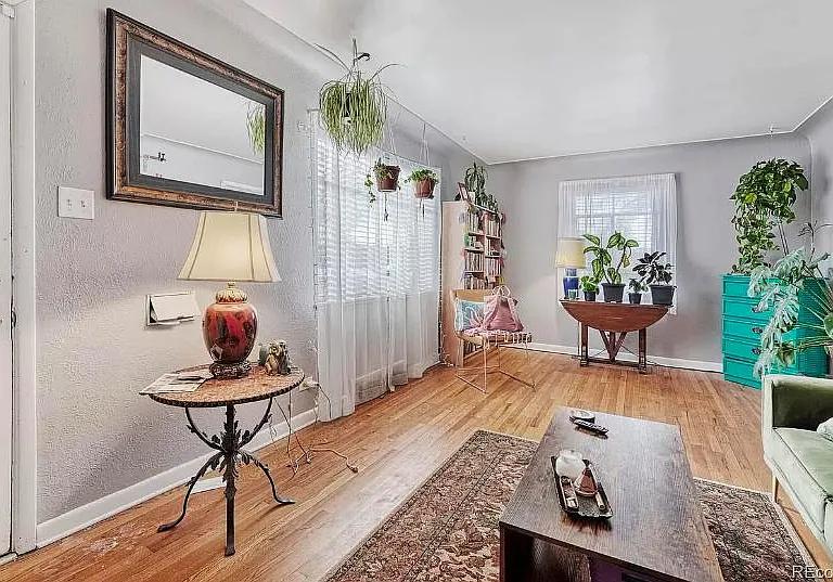 2292 S Lincoln St — Photo 3