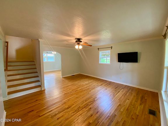 3rd image of 1298 Pumphrey Ln