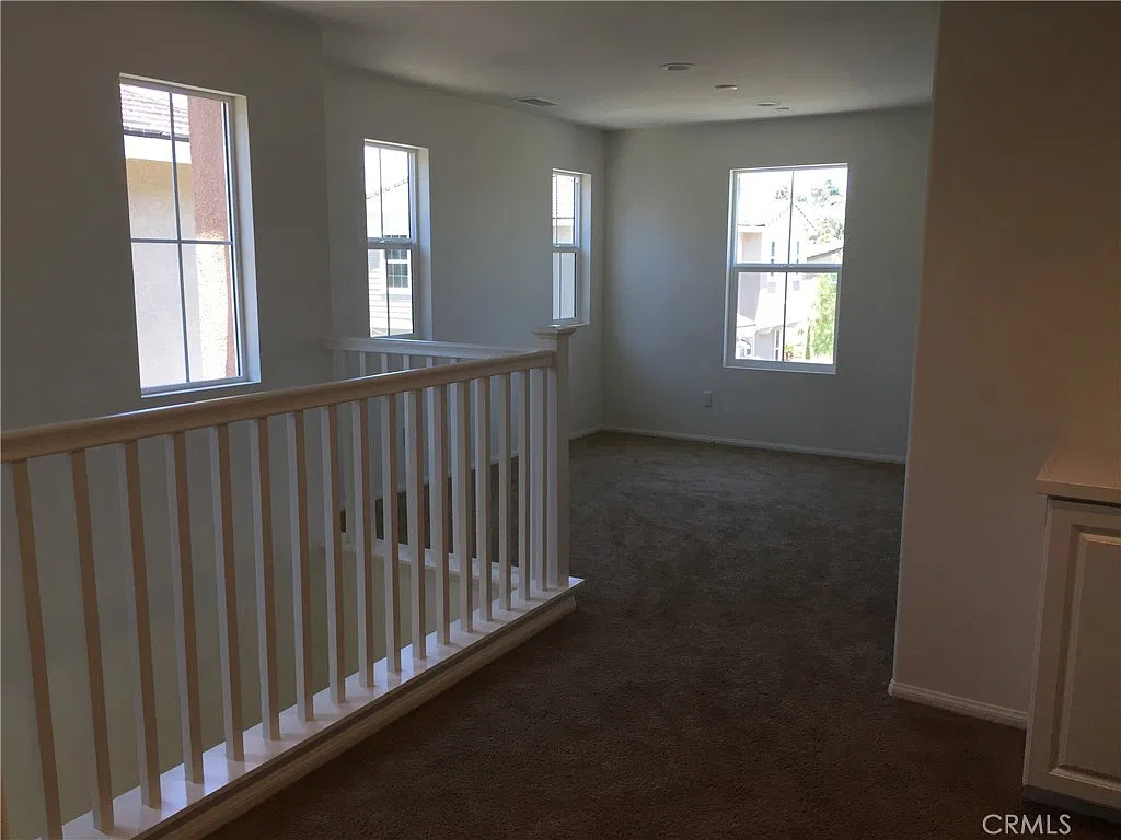 4 bed, 2014 sqft, $3,250 — Photo 4