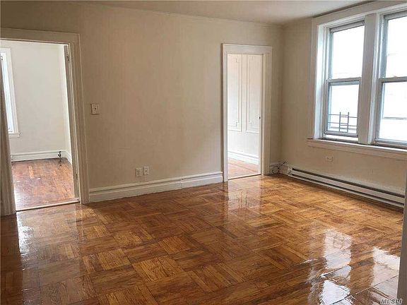 4th image of 341 Midwood St