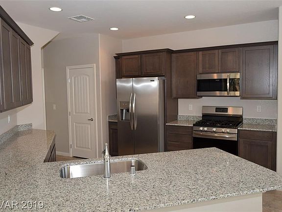 5th image of 9206 Romance Diamond St