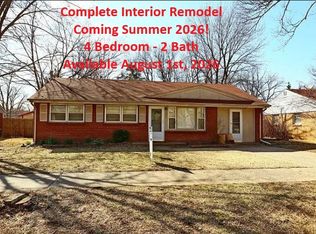 1541 Hillcrest Dr, Manhattan, KS 66502