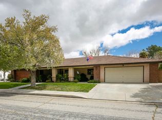 43130 Roulette Ln, Lancaster, CA 93536