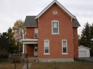 426 N Main St, Mulberry, IN 46058