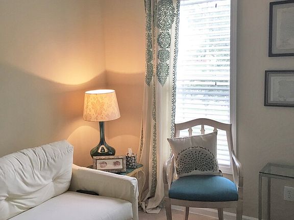 5th image of 4806 Carmen Ln