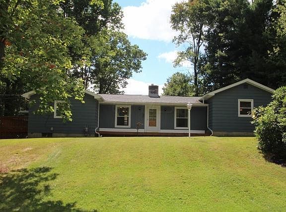 3rd image of 605 Morningside Dr SE