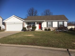 16 Mary Beth Ct, O'Fallon, MO
