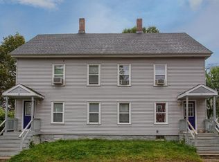 11 Crescent St, Pepperell, MA 01463