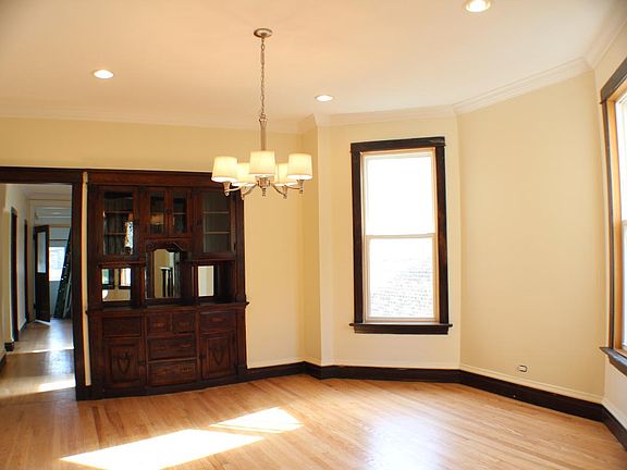 3rd image of 2119 N Sawyer Ave