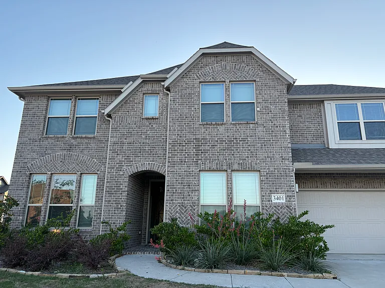 3401 Wild River Ct — Photo 2