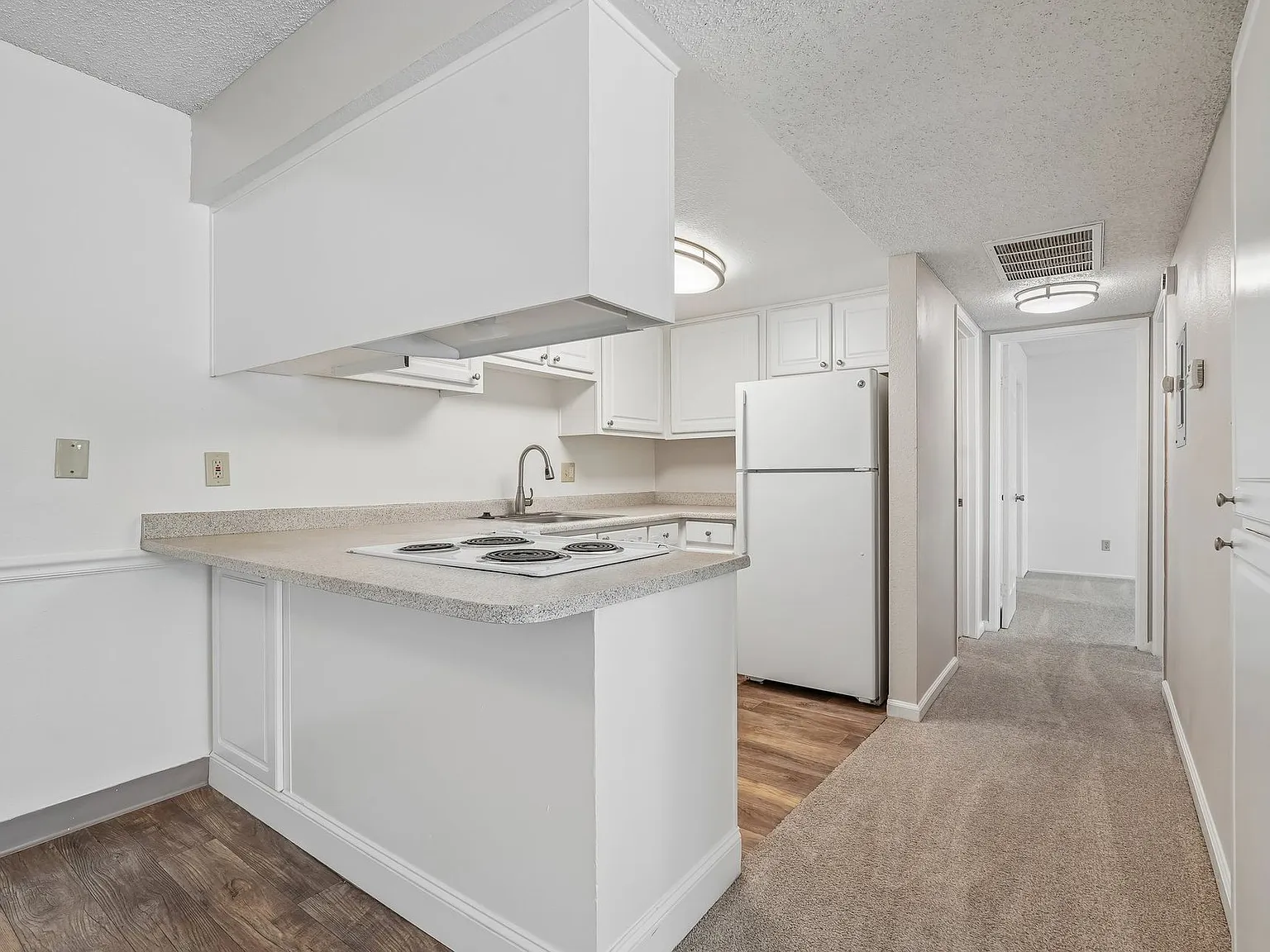 Northridge Terrace Apartments at 4900-4948 Stamas Lane, Fair Oaks California — Photo 3