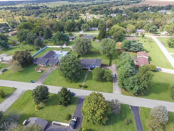2nd image of 260 Mocks Creek Dr