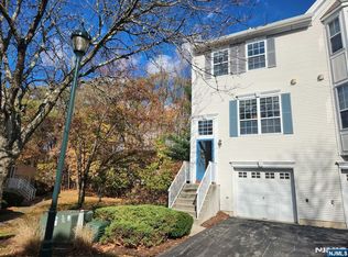1155 Chedworth Cir, Mahwah, NJ 07430