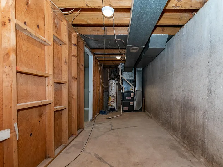 6364 NW 49th St — Photo 31