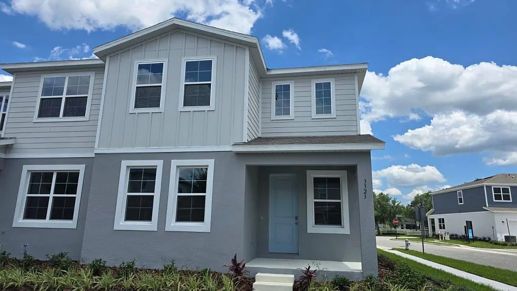3323 Grande Heron Dr — Photo 1