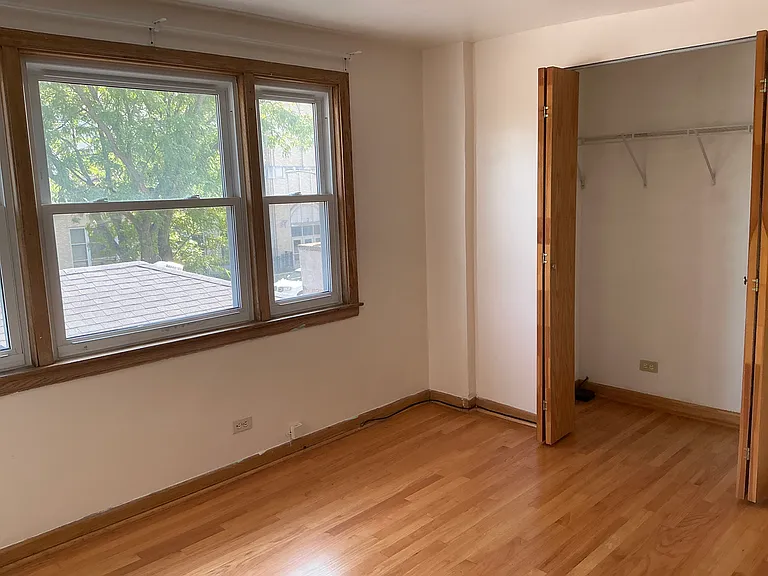 2104 N Merrimac Ave — Photo 5
