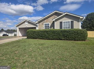 350 Autumn Lake Dr, McDonough, GA 30253