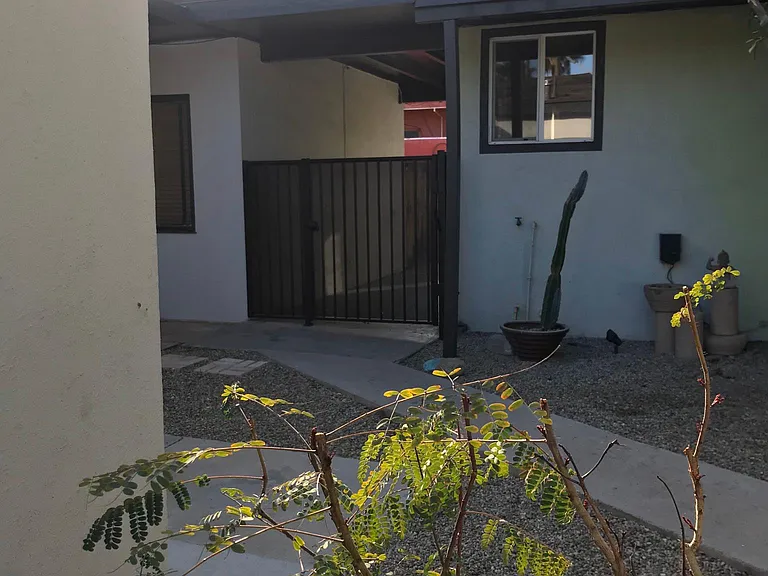 585 S Calle Palo Fierro #3 — Photo 4