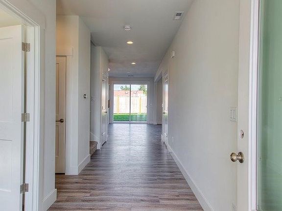 3rd image of 901 198th Street Ct E
