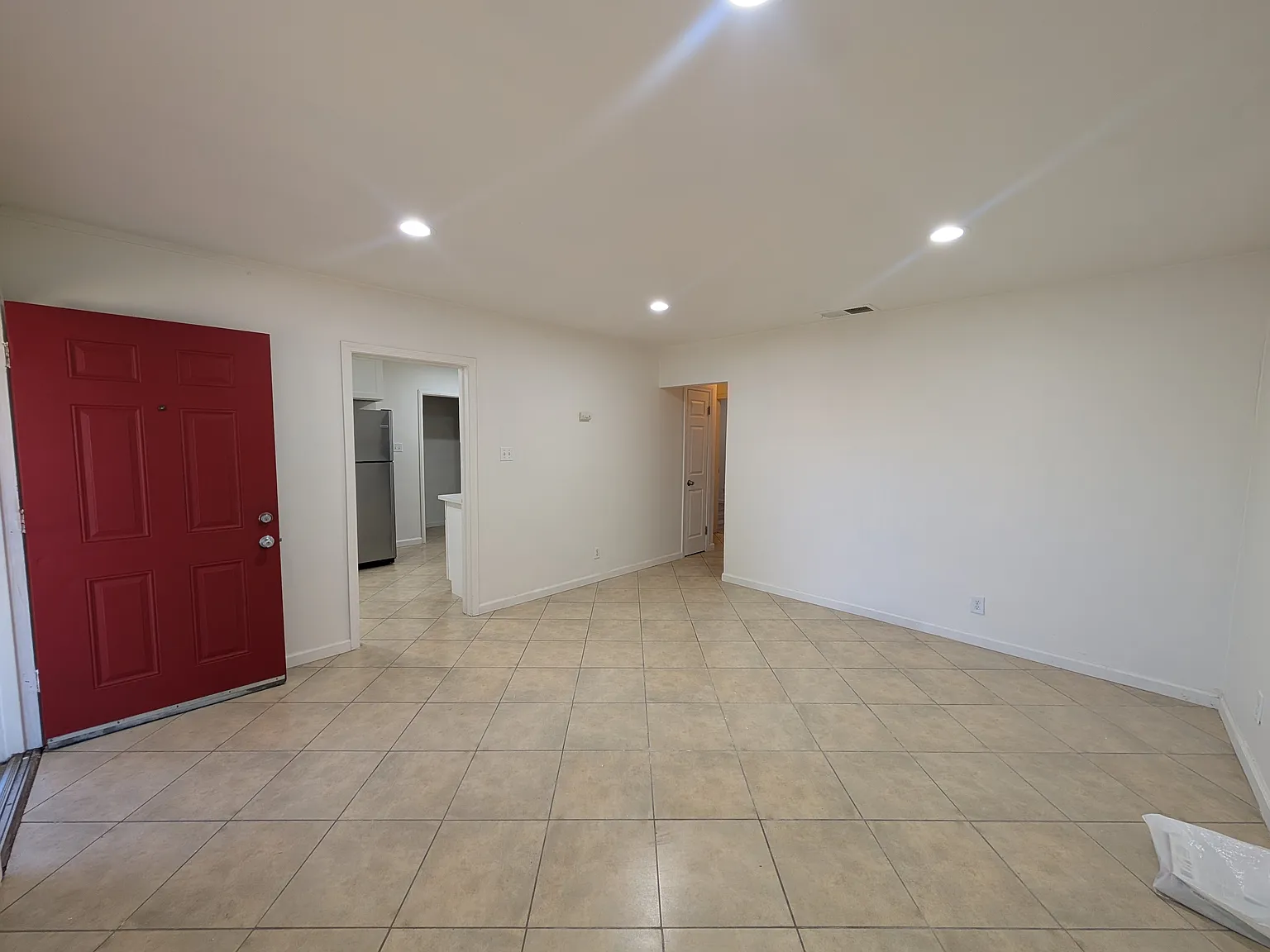 4 bed, 1303 sqft, $2,800 — Photo 4