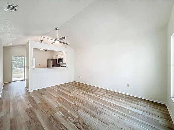 3rd image of 10436 Riva Ridge Trl