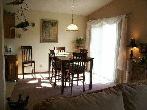 5th image of 3537 N Governeour Cir