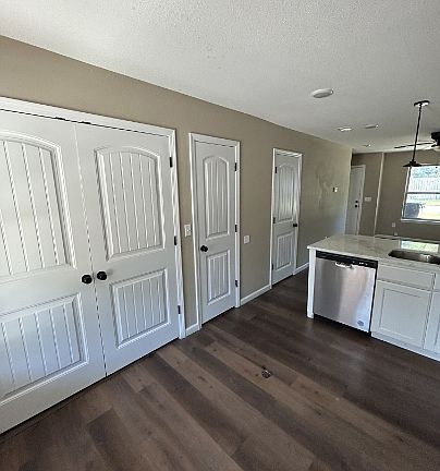 4th image of 416 E Word Ave #3