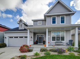 1225 Crane Meadow Way, Sun Prairie, WI 53590