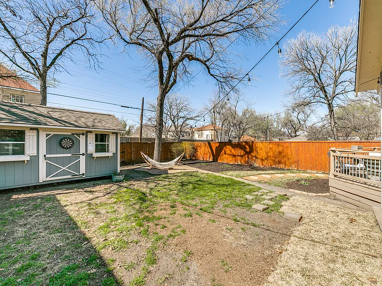 341 S Edgefield Ave — Photo 24