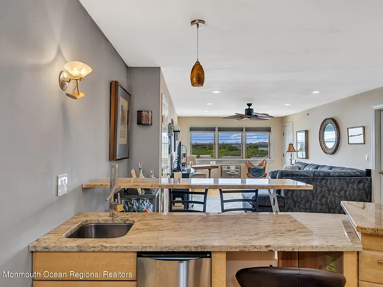 1340 Ocean Ave #62 — Photo 24