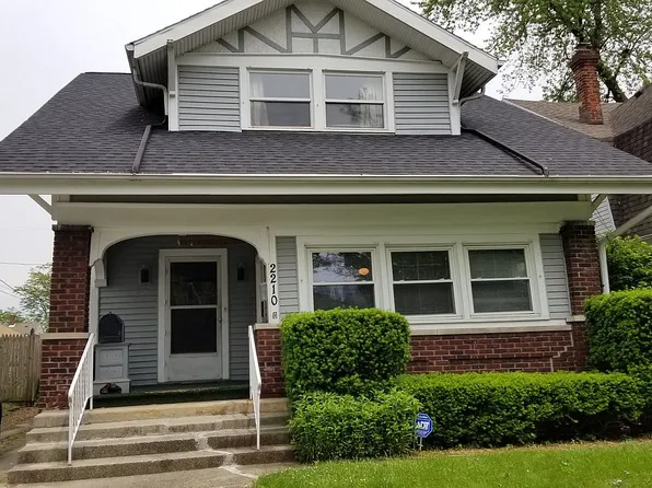 2210 Crescent Ave, Fort Wayne, IN 46805