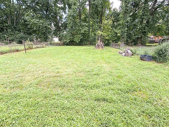 2nd image of 373 Delta Rd