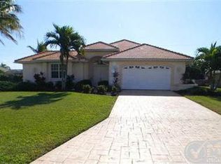 1818 SE 19th Ln, Cape Coral, FL 33990