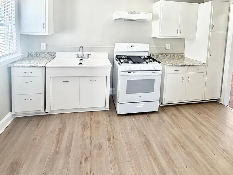 383 Newhall St #2 — Photo 1