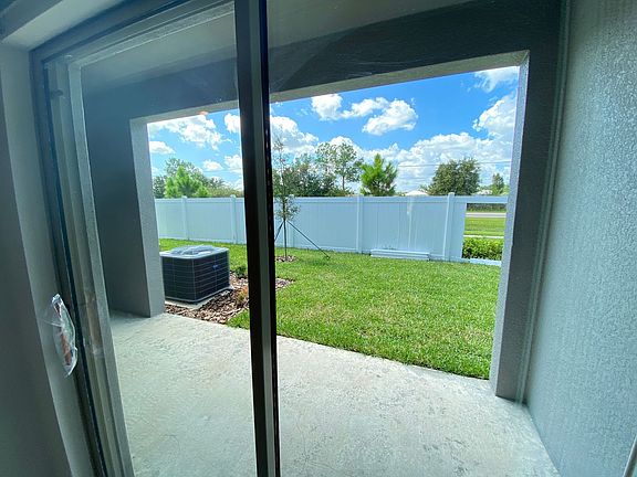 4th image of 9625 Mulberry Marsh Ln