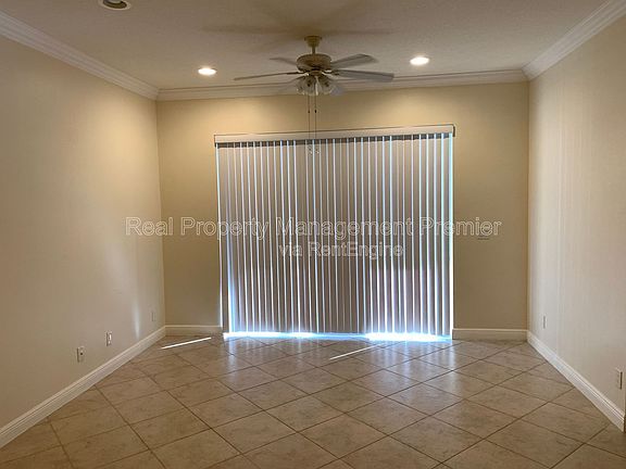 5th image of 3338 Lakeside Dr #50